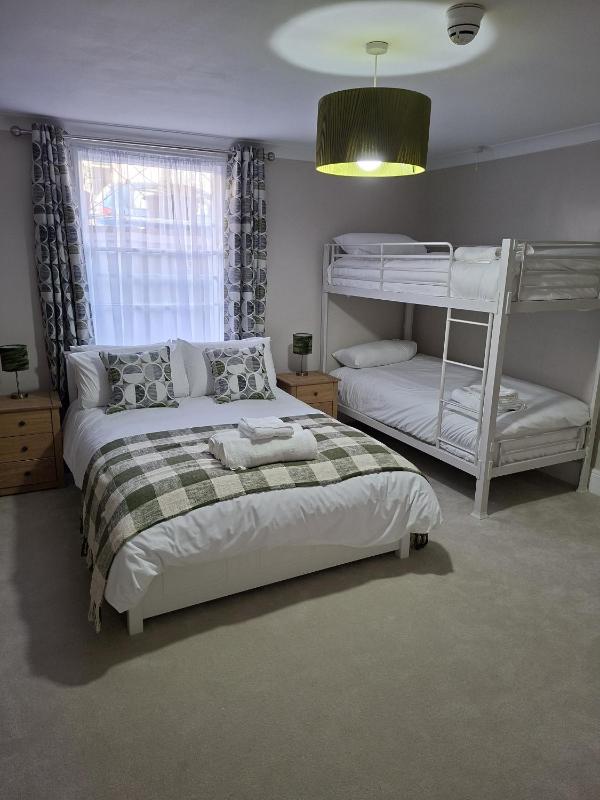The Abbey Town House - image 34