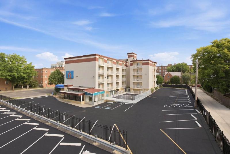 Motel 6-Washington DC - image 10