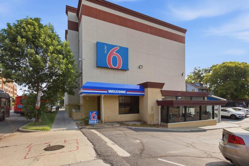 Motel 6-Washington DC - image 1