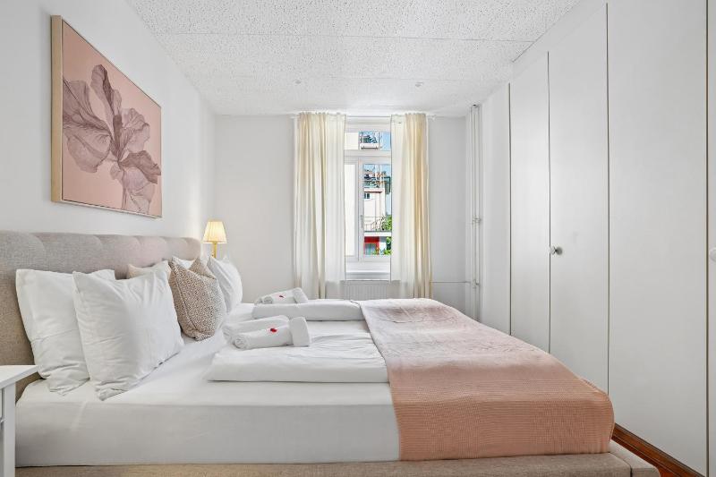 Spacious Apartment in Central Luzern - image 9