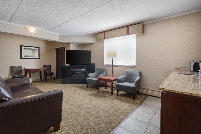 Best Western Plus City Centre Inn - image 37