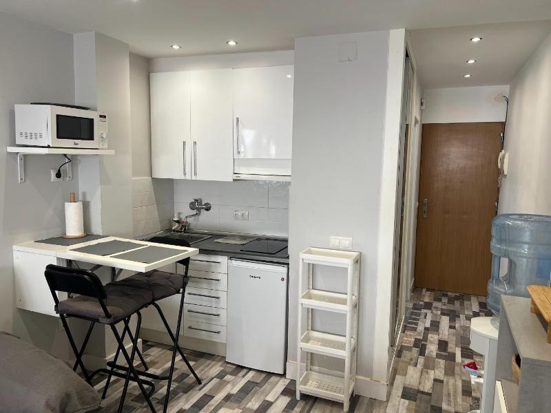 Apartment in Torremolinos 300 m from beach - image 23