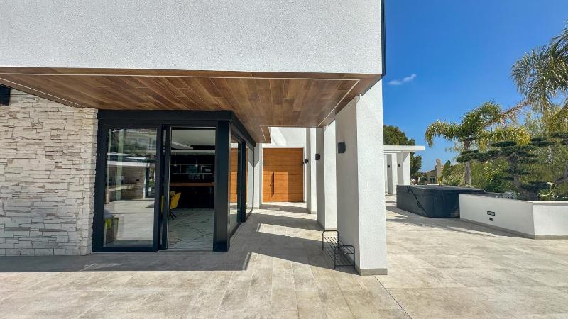 4 bed minigolf Villa and downstairs independent apartment - image 26