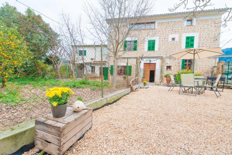 Chalet image 2