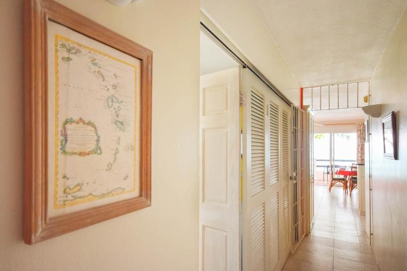 Romantic getaway on gorgeous quiet beach - Sea Star 3 1 bedroom - image 12