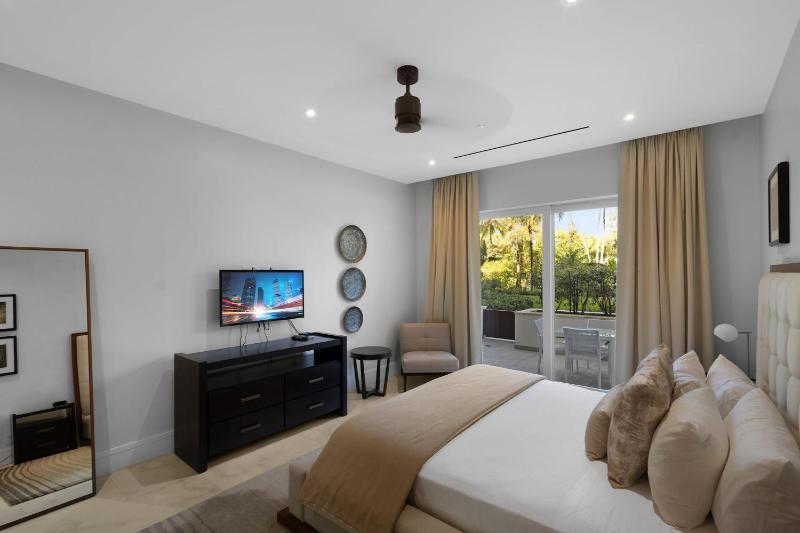 Two-Bedroom Beachfront Condo at ONE Cable Beach - image 9