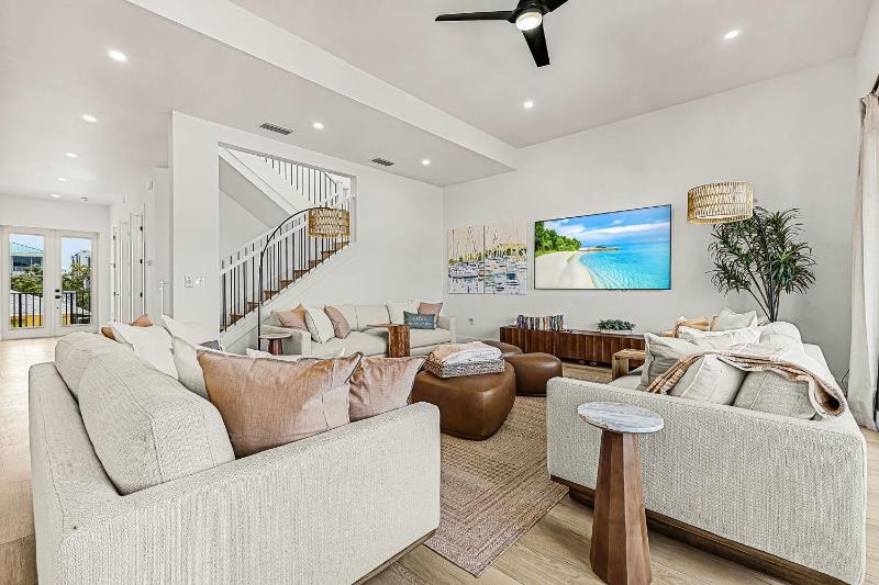 163 Tranquility Tides - 6BR with Pool and Spa! home - image 19