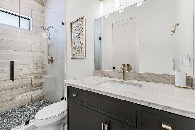 163 Tranquility Tides - 6BR with Pool and Spa! home - image 36