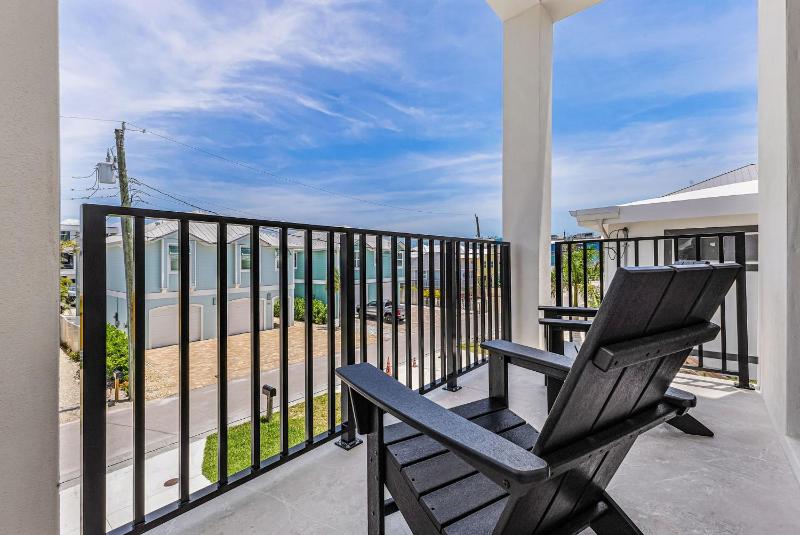 163 Tranquility Tides - 6BR with Pool and Spa! home - image 32