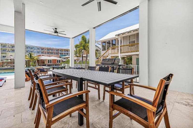 163 Tranquility Tides - 6BR with Pool and Spa! home - image 40