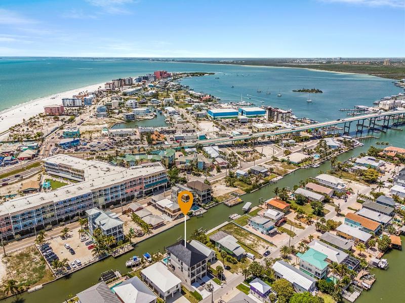 163 Tranquility Tides - 6BR with Pool and Spa! home - image 22