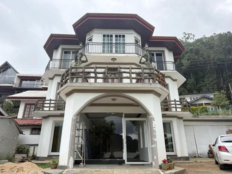 The ritz villa Nuwaraeliya - image 1