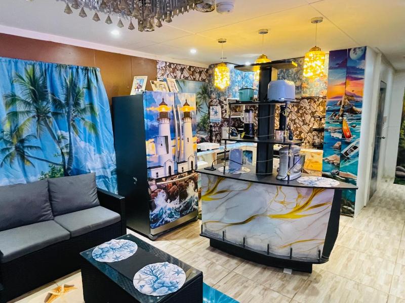 Tropical Getaway in Nadi Town with Smart Home - image 1