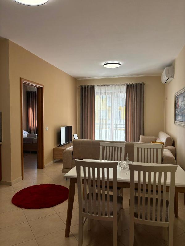 Albanian Bliss - image 14