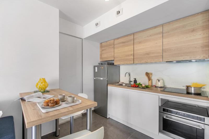 Le Plaza Antibes - Happy Rentals - image 6