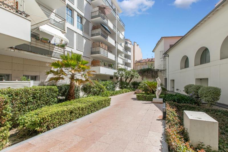 Le Plaza Antibes - Happy Rentals - image 20