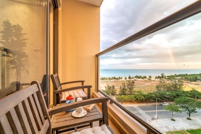 Haven Living OCean View Apartment - Altara Suites - image 16
