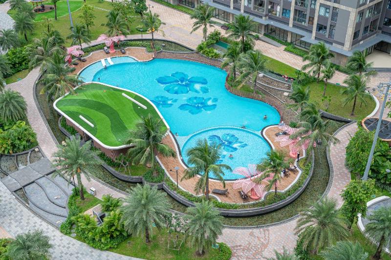 Modern 2BR Near Vincom Grand Park - image 14