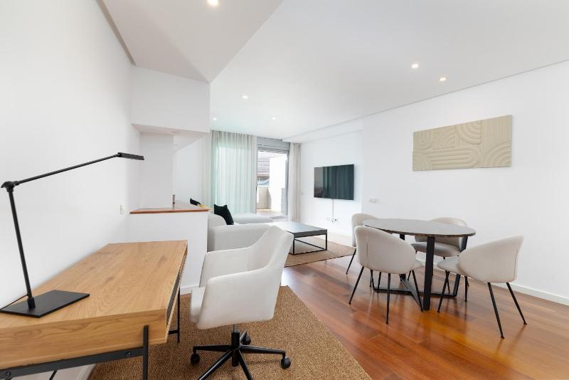 ApartUP Colon Attic Center - image 6