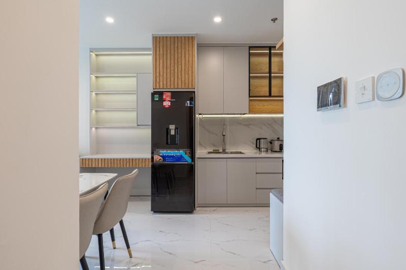 Modern 2BR Near Vincom Grand Park - image 2
