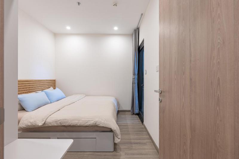 Modern 2BR Near Vincom Grand Park - image 37
