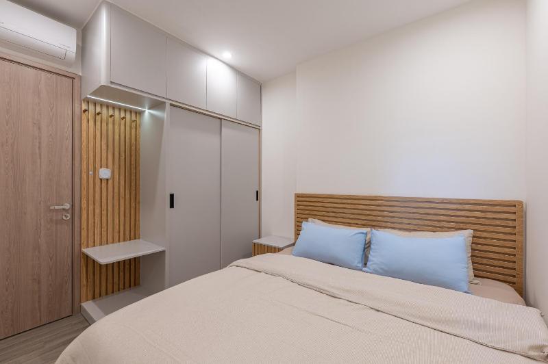 Modern 2BR Near Vincom Grand Park - image 40