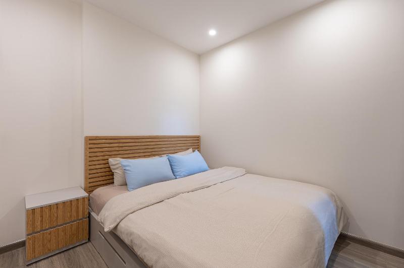 Modern 2BR Near Vincom Grand Park - image 21