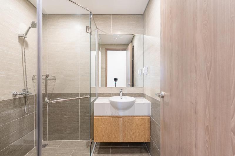 Modern 2BR Near Vincom Grand Park - image 18