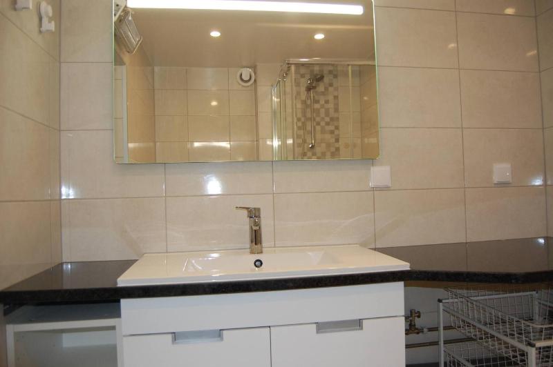 Charming villa with 3 bedrooms and sea view - image 2