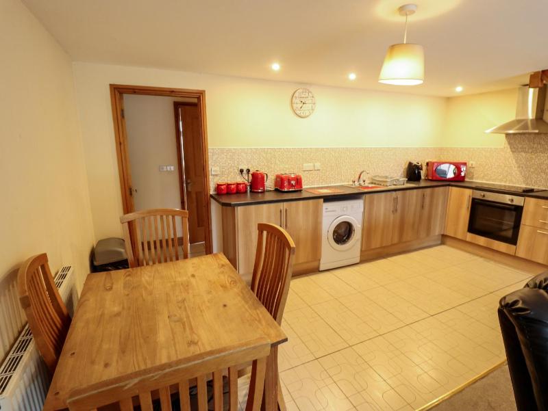 Holiday Cottage 3 - image 9