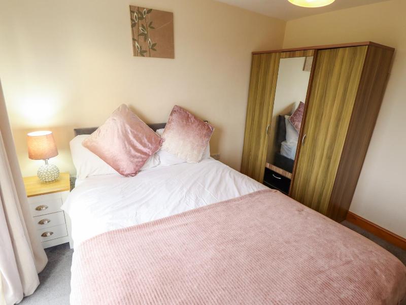 Holiday Cottage 2 - image 4