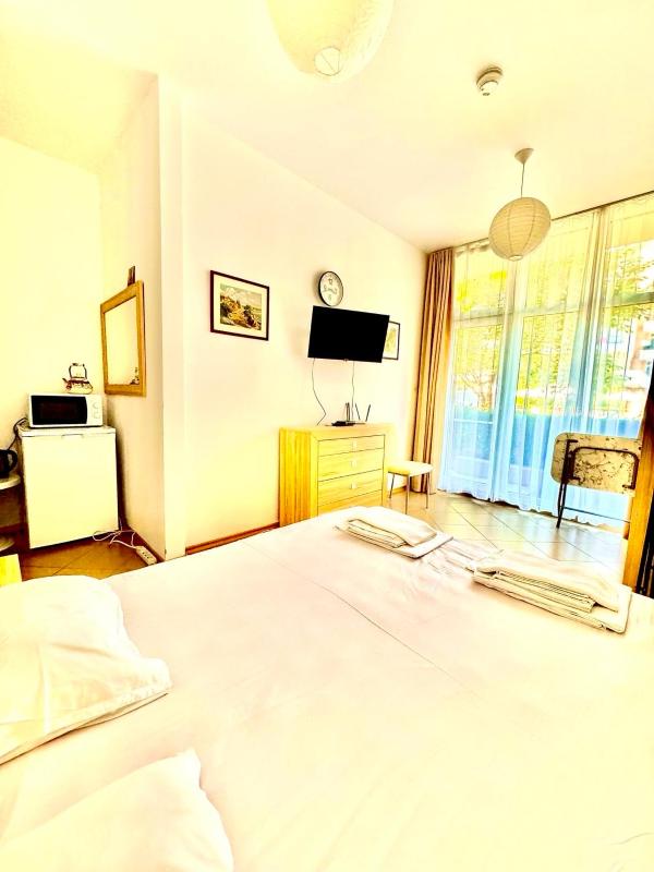 Grand Kamelia Holiday Apartments Sunny Beach - image 40