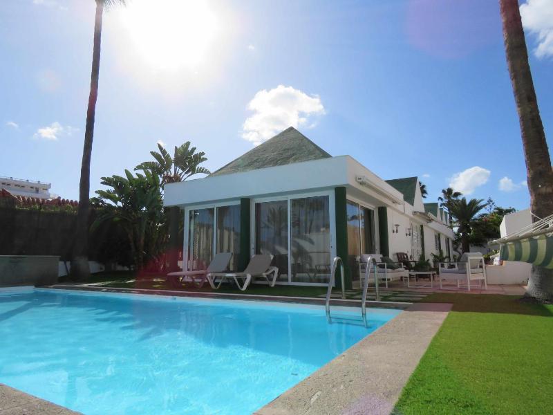 Villa Nuria con piscina privada - image 6