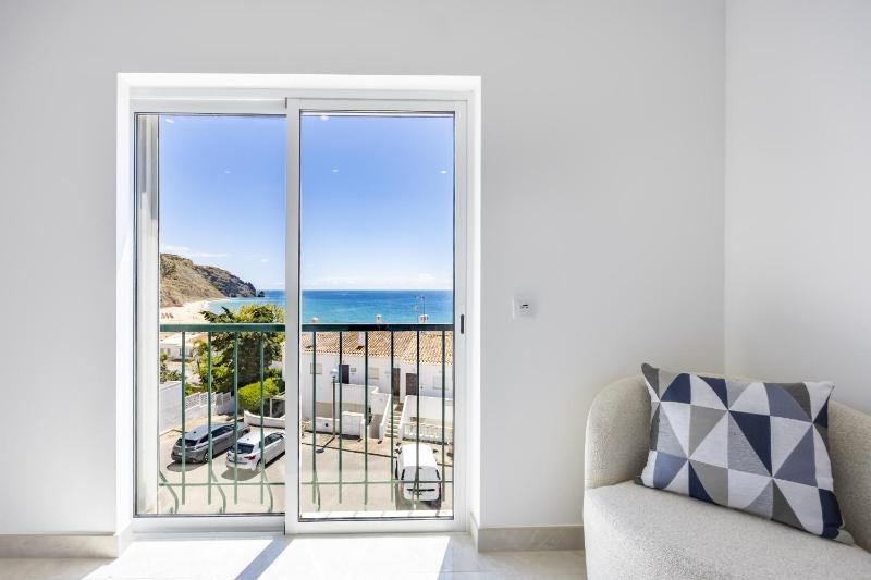 CoolHouses Algarve Luz The Penthouse - image 9