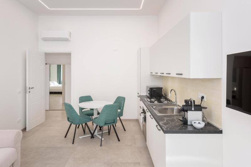 Flats4rent Estella Apartment - image 10