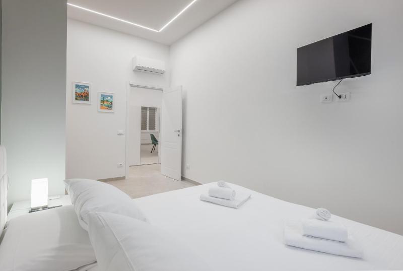Flats4rent Estella Apartment - image 8