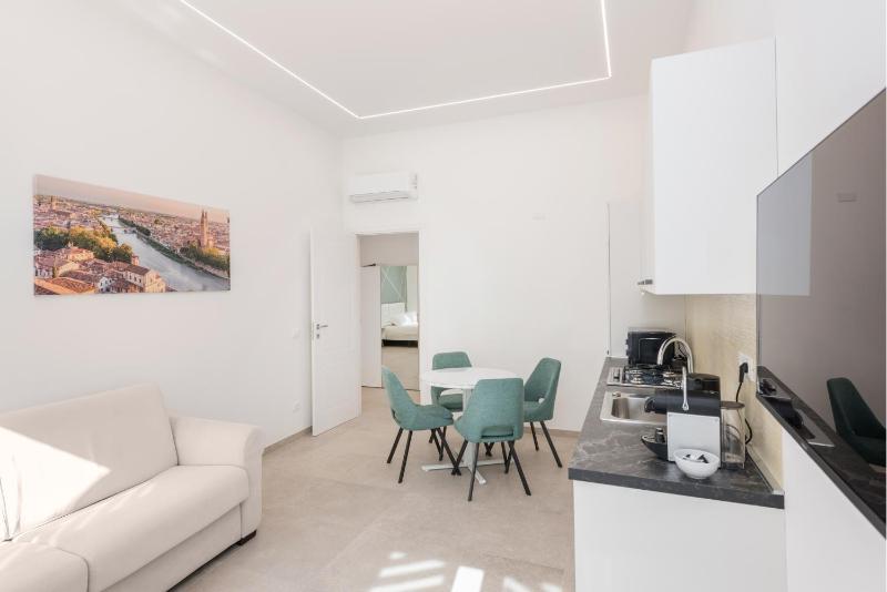 Flats4rent Estella Apartment - image 9