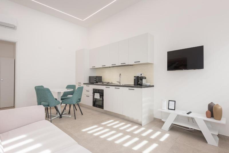Flats4rent Estella Apartment - image 3