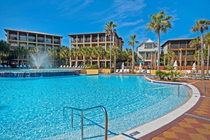Poolside Paradise - image 24