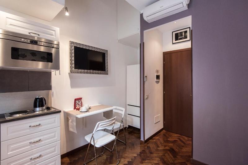 Vite Suites Guest House - image 2