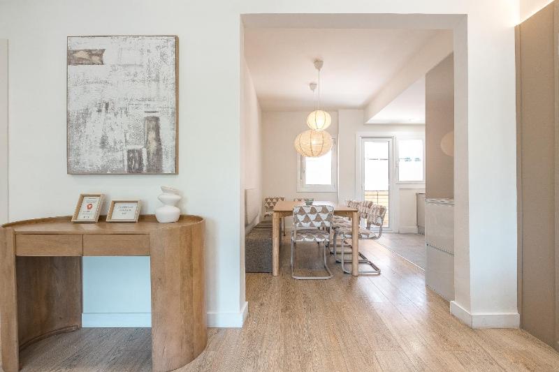 Luxury Apartment near Camp Nou - image 4