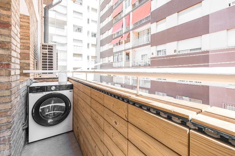 Luxury Apartment near Camp Nou - image 6
