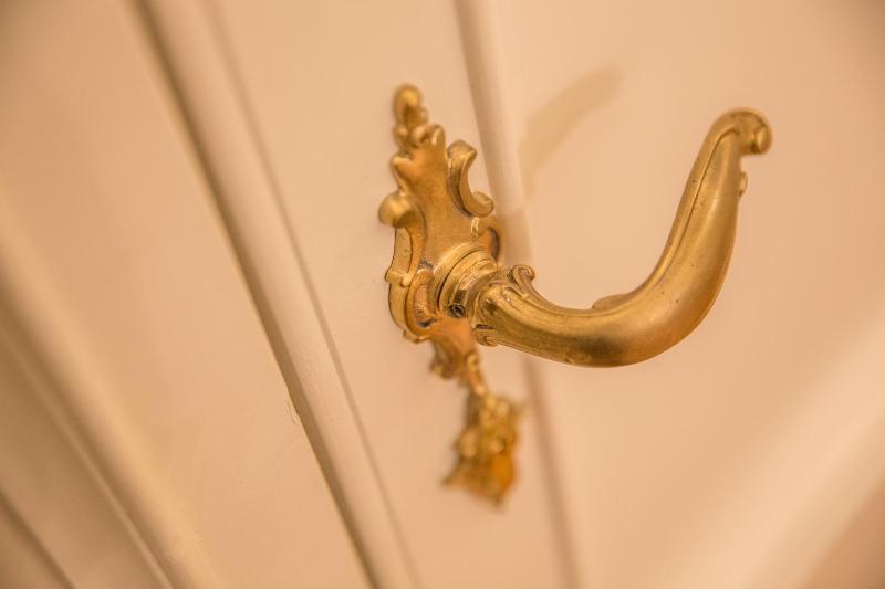 Royal Suite image 3