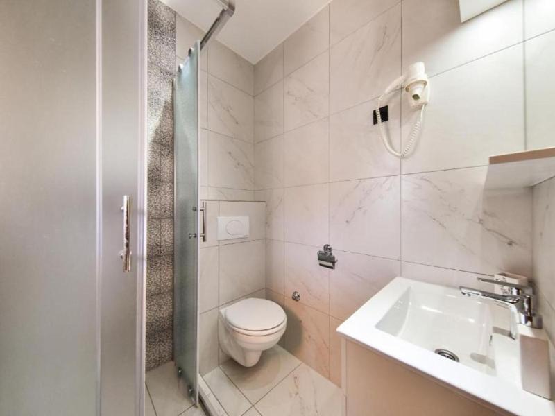 Privlaka Sunset Apartments - Two bedroom apartment 3 - image 24