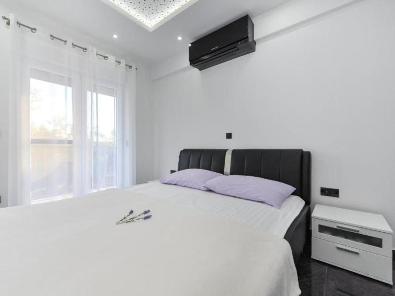 Adriatic Villa Privlaka - Two bedroom Villa with pool - image 32