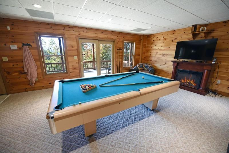 4BR/3BA | Hot Tub | Pool Table | Views | Pets ok - image 20