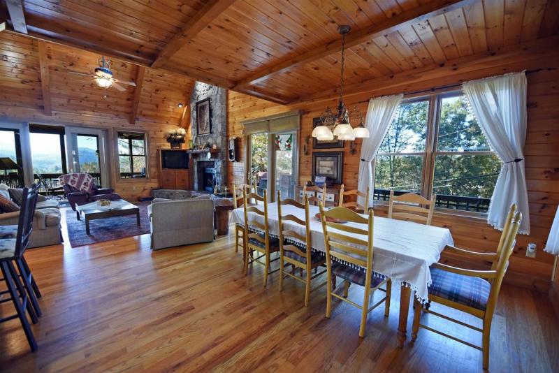 4BR/3BA | Hot Tub | Pool Table | Views | Pets ok - image 22