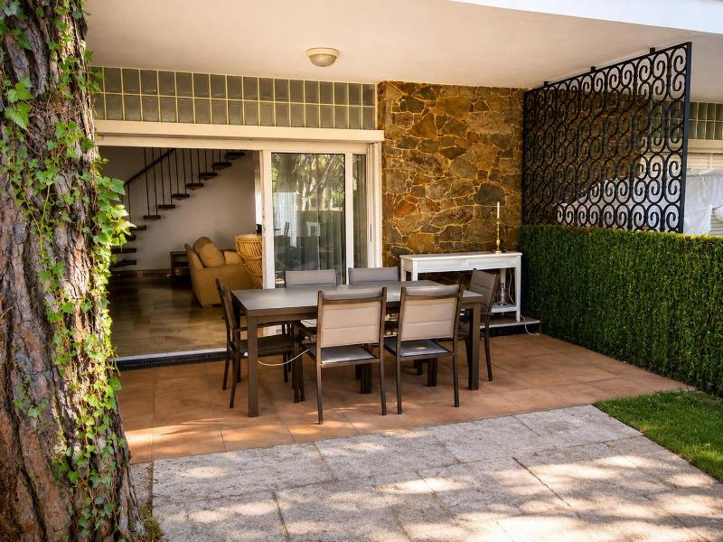 Fantástica villa en Playa de Aro a 100m del mar con terraza y 6 habitaciones - ES-209-11 - image 6