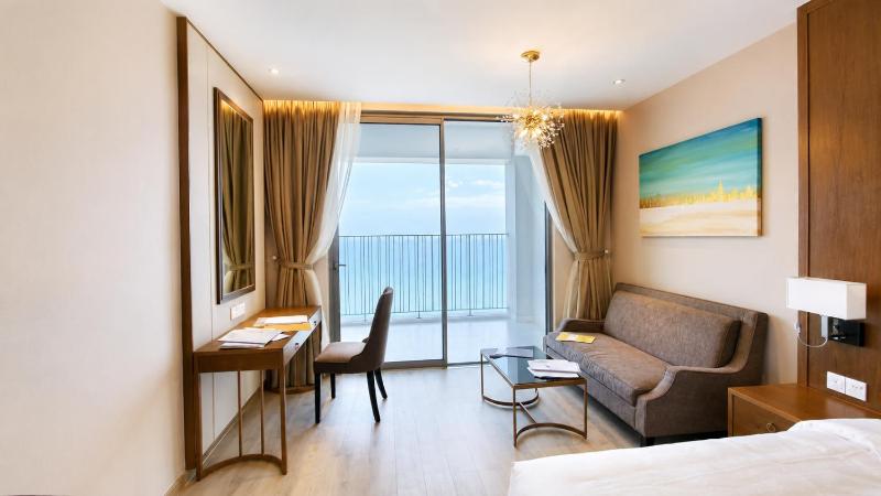 Panorama Apartment Luxury Beachfront by Man - image 15
