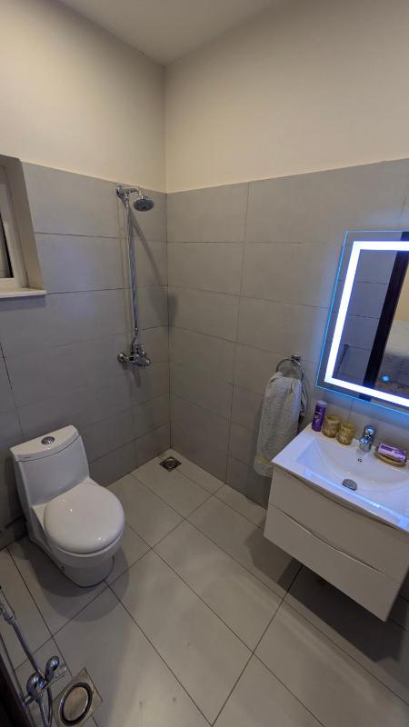 Luxury 2BR apartment self check-in families & friendly - image 10